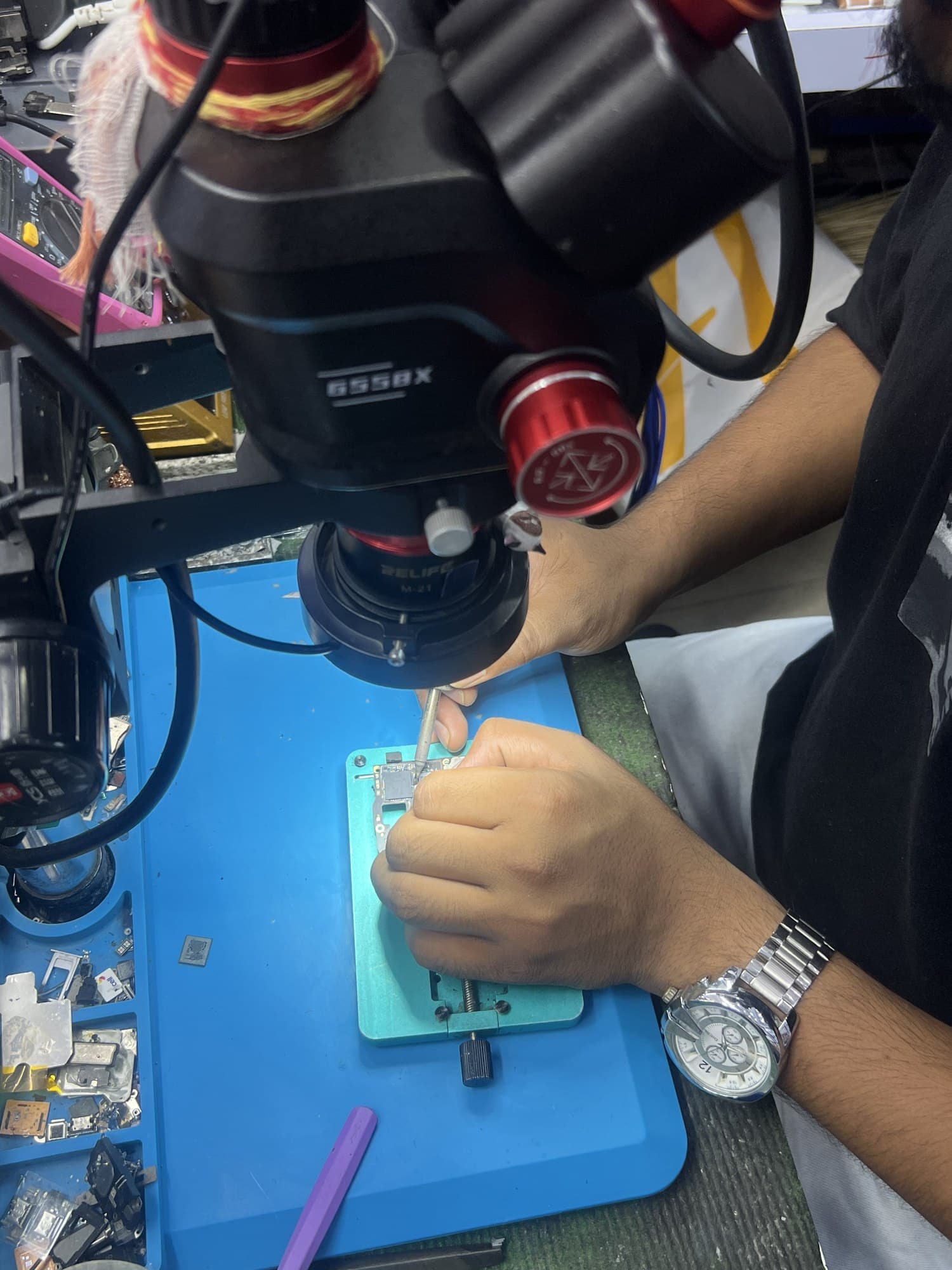 Phone repair workspace